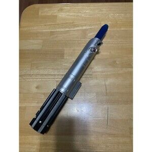 Star Wars 2018 Hasbro Lightsaber Rey E3394